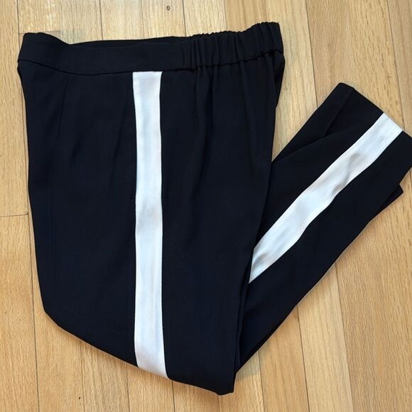 Aritzia Babaton Black Ankle Jogger Pants White Racing Stripe Tapered Size 6 - Picture 1 of 12